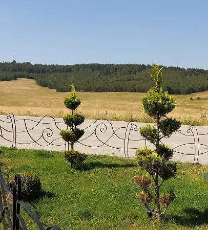 Aura Hills شقة فندقية *