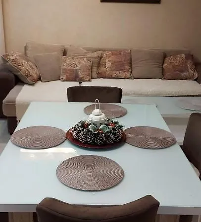 Aura Hills شقة فندقية زلاتيبور