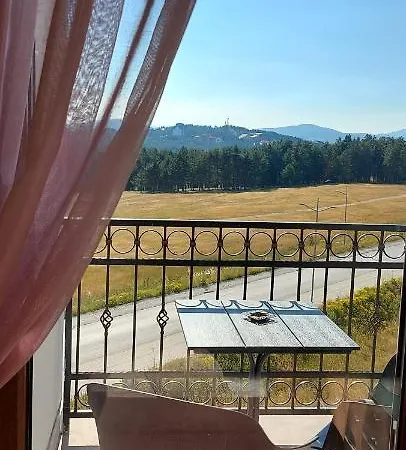 Aura Hills * زلاتيبور