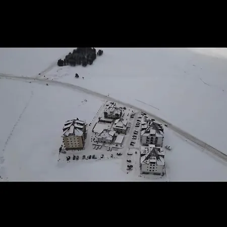 Aura Hills Lägenhetshotell