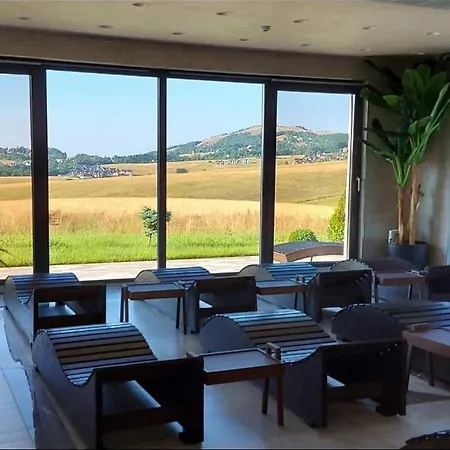 Aura Hills Lägenhetshotell