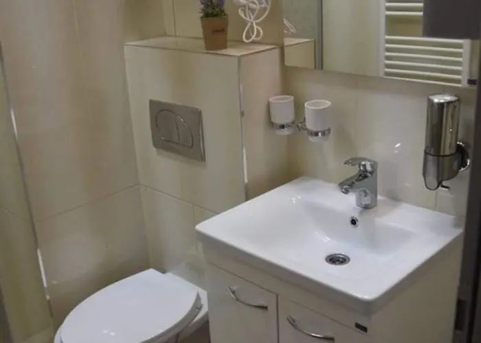 Ξενοδοχείο με διαμερίσματα Aura Hills