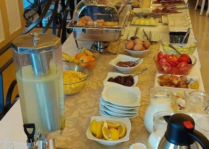 Ξενοδοχείο με διαμερίσματα Aura Hills *