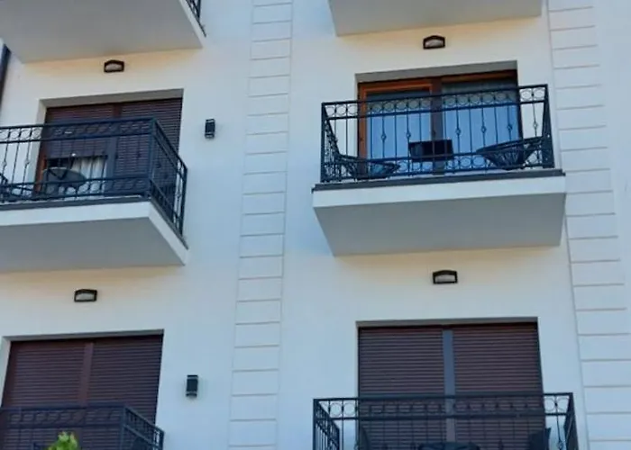 Aura Hills Ξενοδοχείο με διαμερίσματα